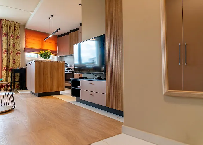 Przy Wislanskim Deptaku * ויסלאו